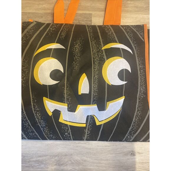 Shopping Large Black Bag Pumpkin Trick or Treat Reusable Tote Fall NEW TJMaxx - Picture 4 of 5